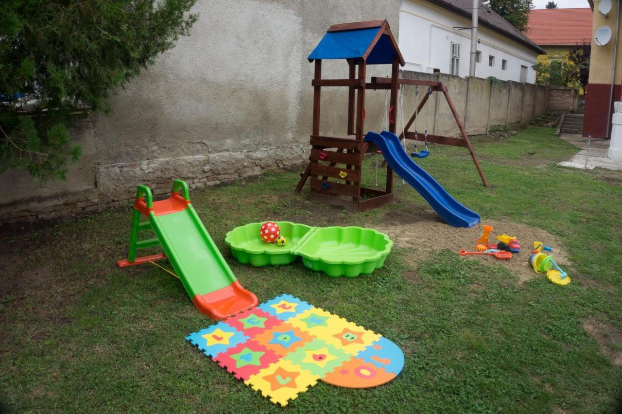 Servus Vendeghaz 2 Lengyeltoti Εξωτερικό φωτογραφία